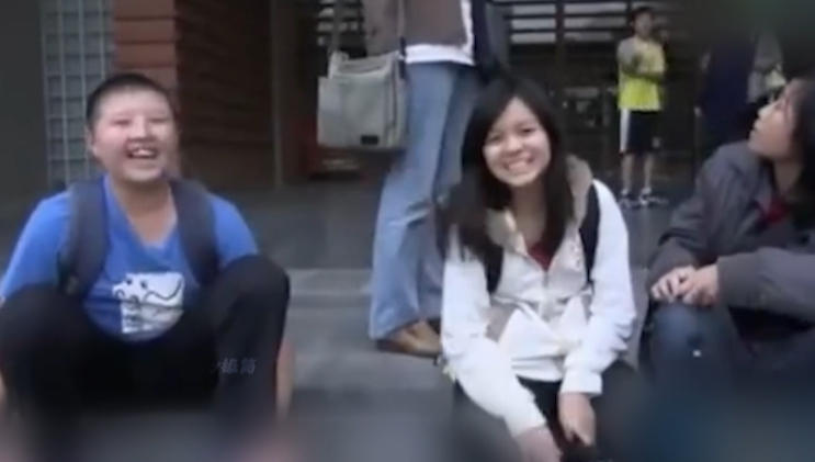 “原来教育不是筛选，而是让野草挺直脊梁生长”