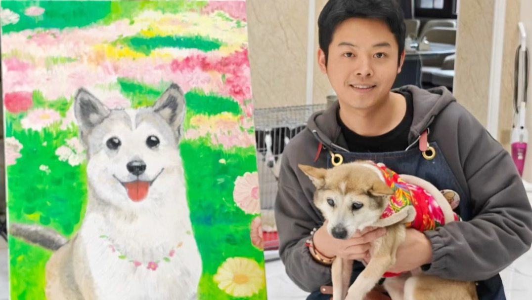 “他好像意识到了什么，于是开始疯狂记录”