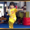 6岁小姑娘习武中的难度动作，旋风脚接竖叉