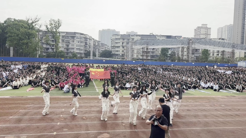 合川中学校运会开幕式《幻想童话》