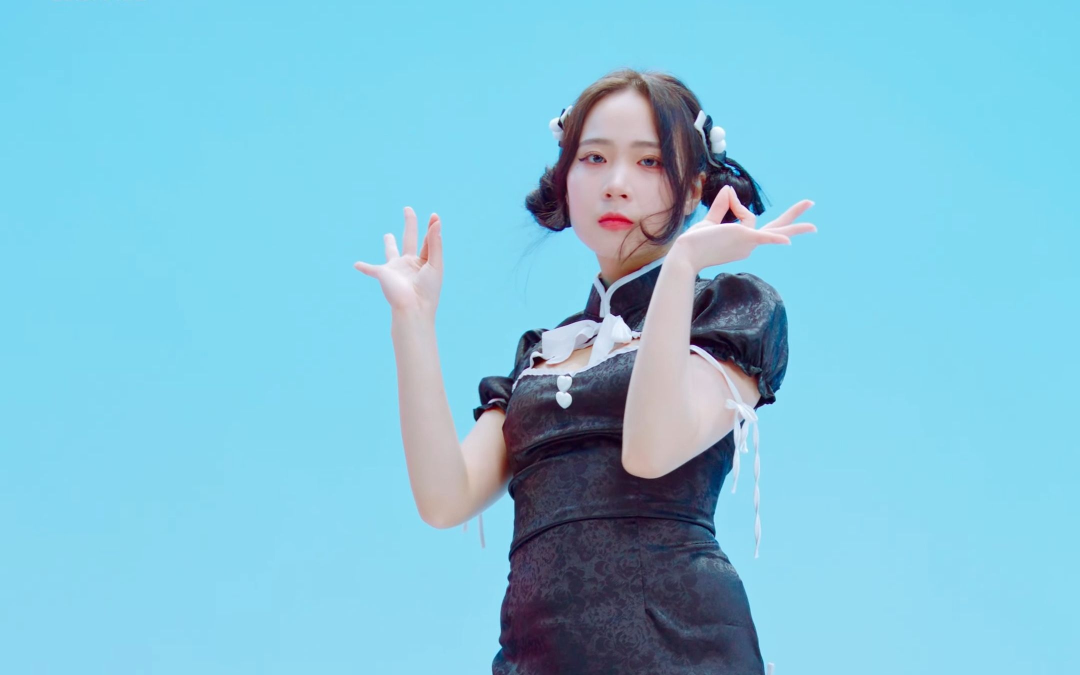 Jung In, Spicy, Black Cheongsam