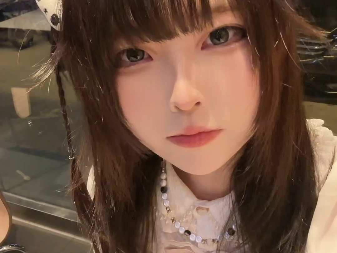 Kitten, you can have a cheeseburger.