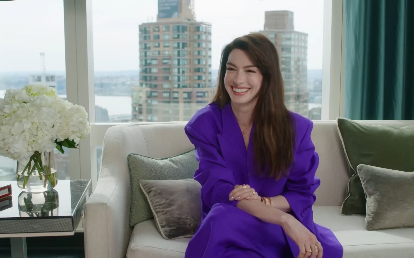 【Vogue】【中英双字】安妮海瑟薇 | Anne Hathaway Answers 7 Questions哔哩哔哩bilibili