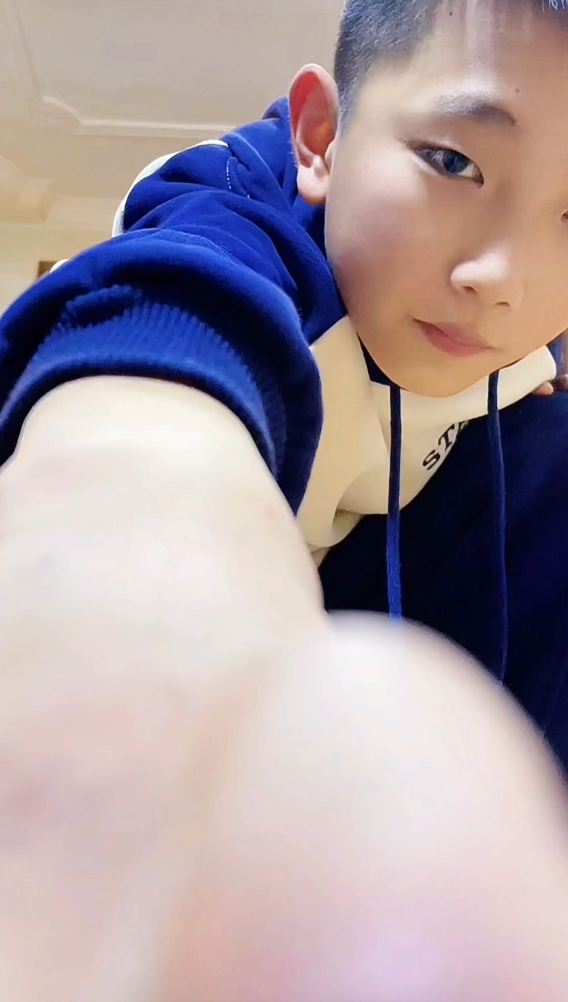 手机都能跳黑屏了