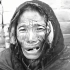 1942年河南大饥荒真实影像：千里平原树不留皮，难以想象的惨烈