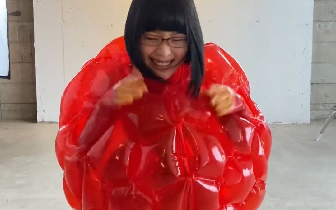 Gelcoat girl trapped in a red balloon