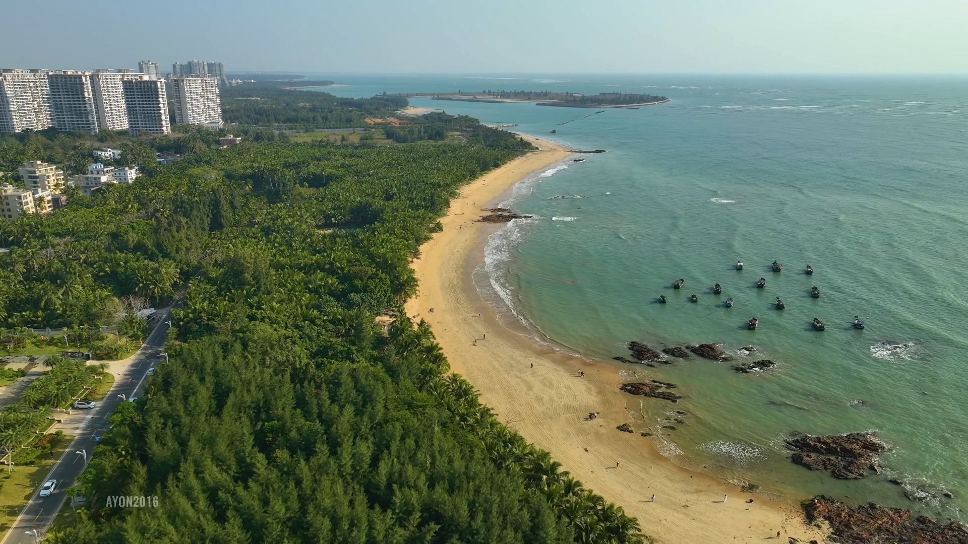 海南省琼海市博鳌镇珊瑚湾红石滩航拍视频4K_大疆御三