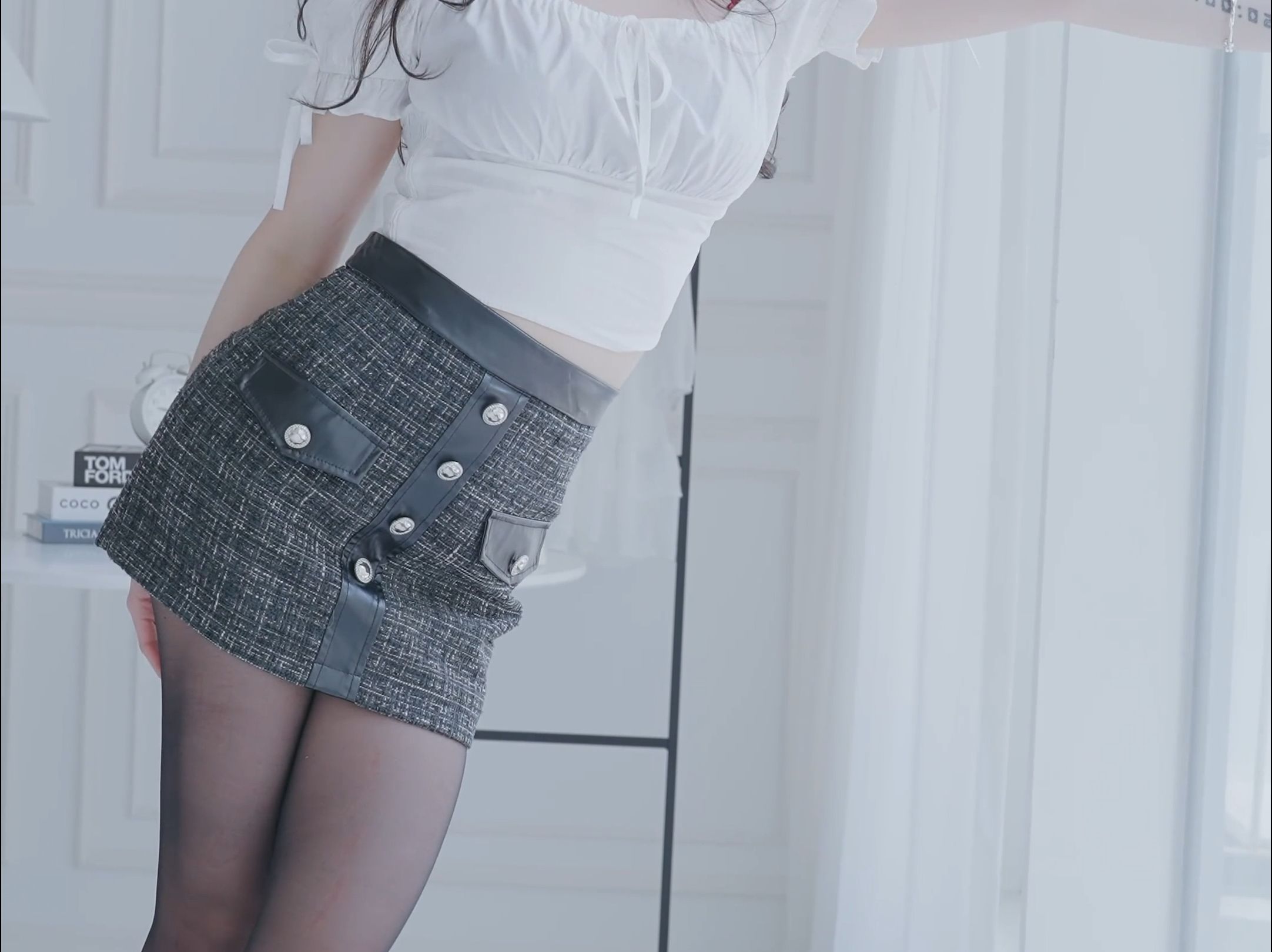 Miss ChoiApple's Versatile Leggings Outfit