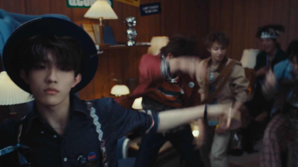 【登陆少年】《略略略略略》苏新皓人物概念影像Teaser