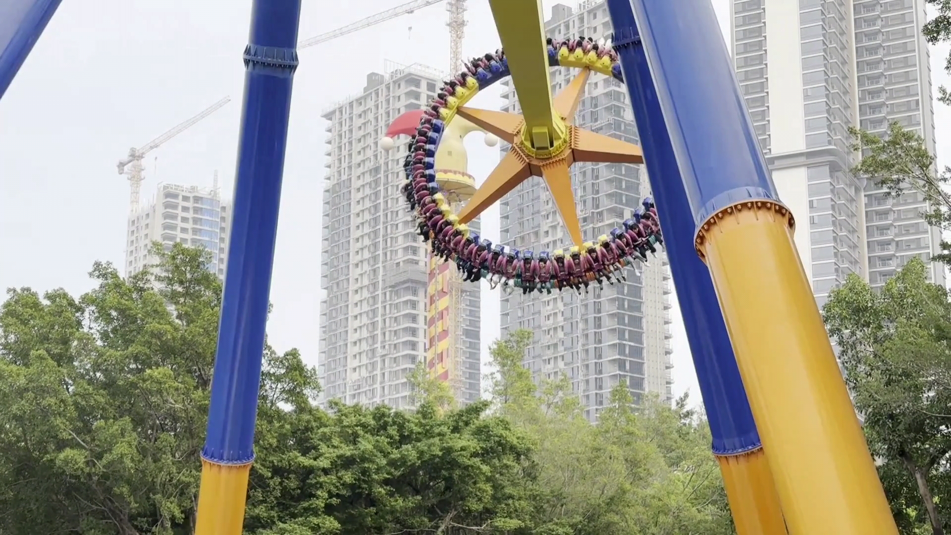 【RC彬红茶】更新了一条视频，快来围观！