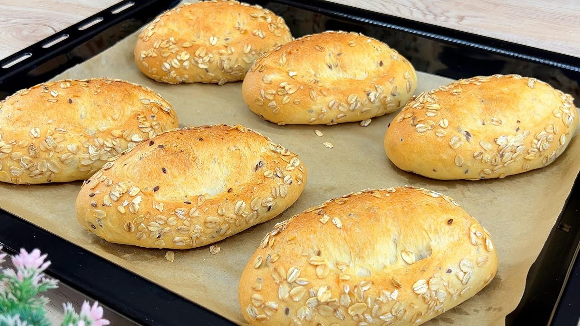 减脂期早餐面包，如果你家里有燕麦，请试试这个燕麦烤面包
