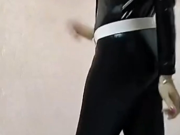 【广场舞健身快乐每一天】最新视频上线，求关注！