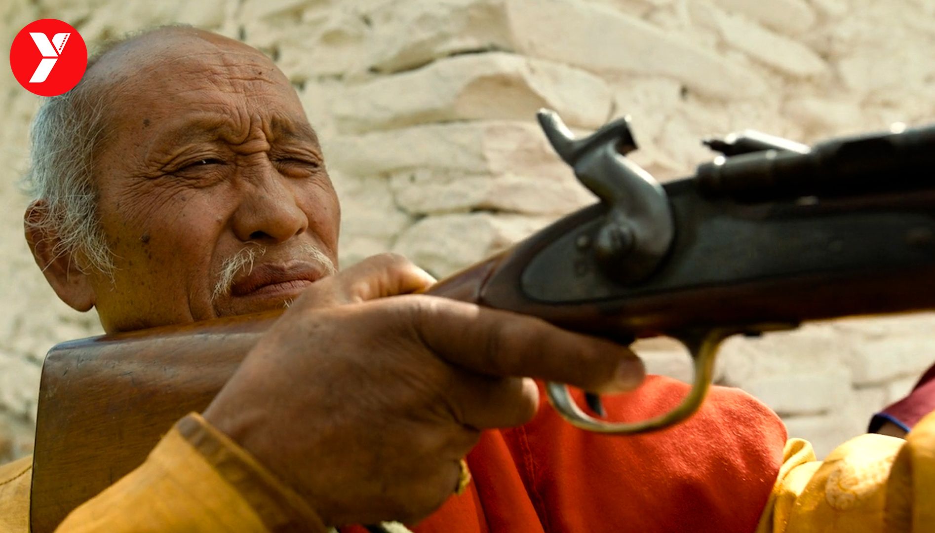 【越哥】这片子太猛了！我们不敢面对的真相，都被这个导演戳穿了！