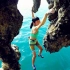 13岁女孩攀登陡峭悬崖，石尖上的芭蕾！