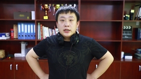 嘻嘻笑的小男孩 1fb24f0e4321c3ecaf0a6437d092c007fd510625.jpg@280w_158h_1c_100q.jpg