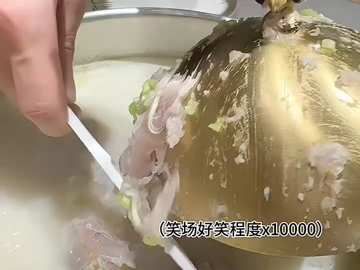 带i人朋友来吃饭，朋友连夜逃离广东。。 。