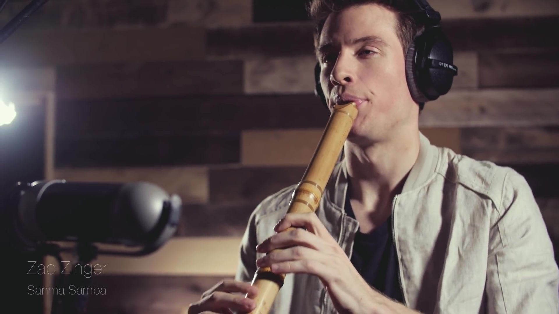 老外用尺八玩爵士乐 有一种东方的味道 Jazz Shakuhachi by Zac Zinger_哔哩哔哩_bilibili