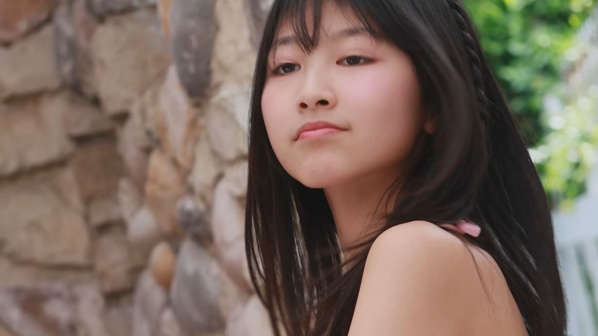 Sister Inuki Rao's beautiful side face