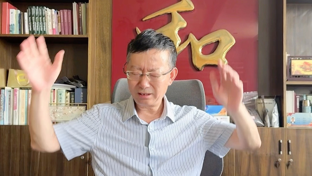 自从女儿创业以后，很多事就只能不在乎