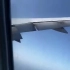 菲律宾航空波音777起飞后发动机喷火