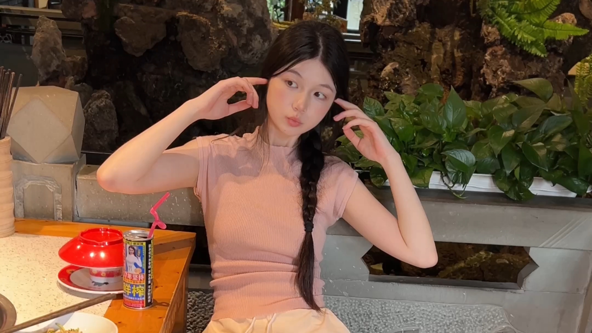 可爱性感校花的好身材