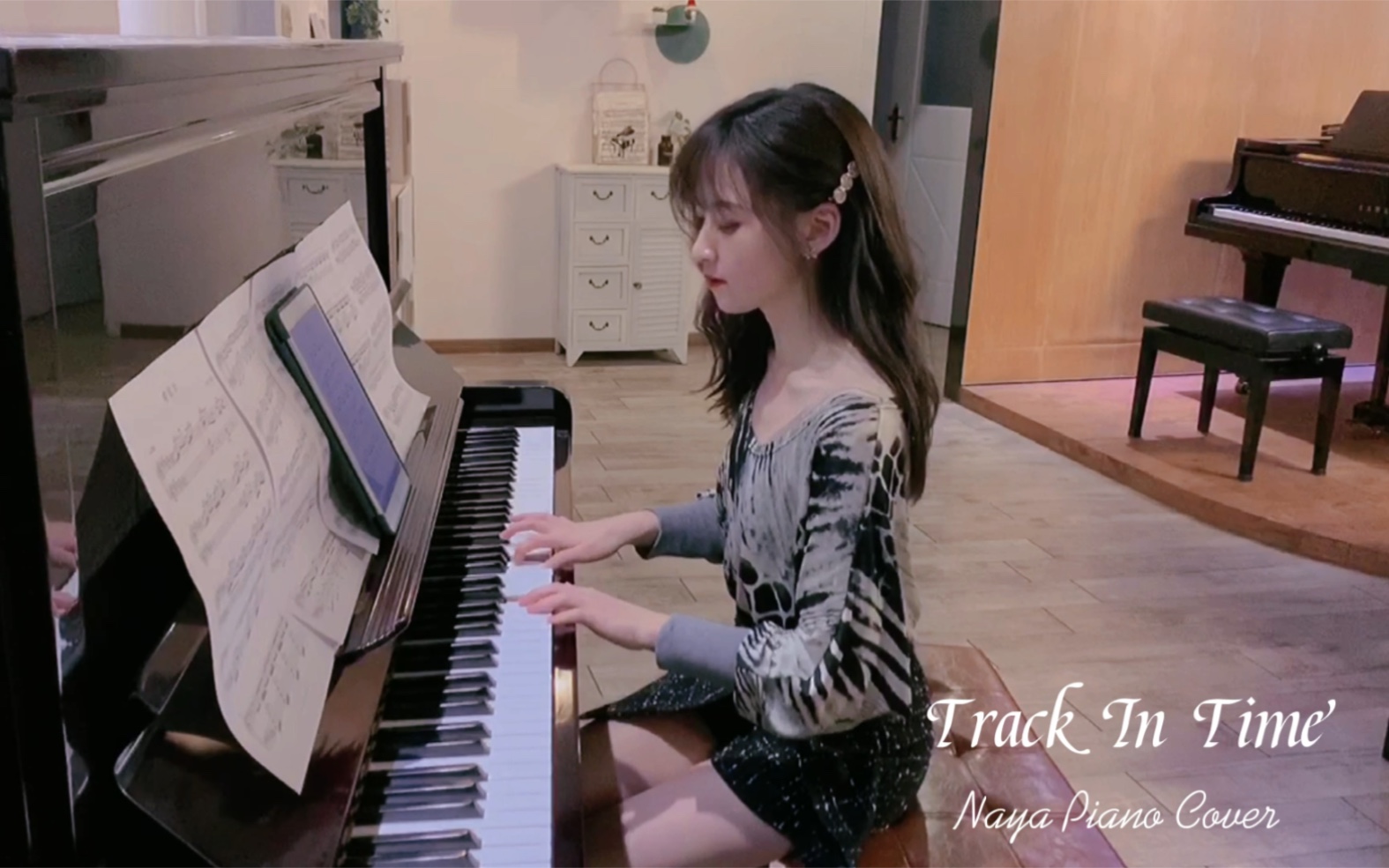 钢琴弹奏《Track In Time》