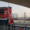 偶遇东风7B-6027牵引货列通过海滨路道口