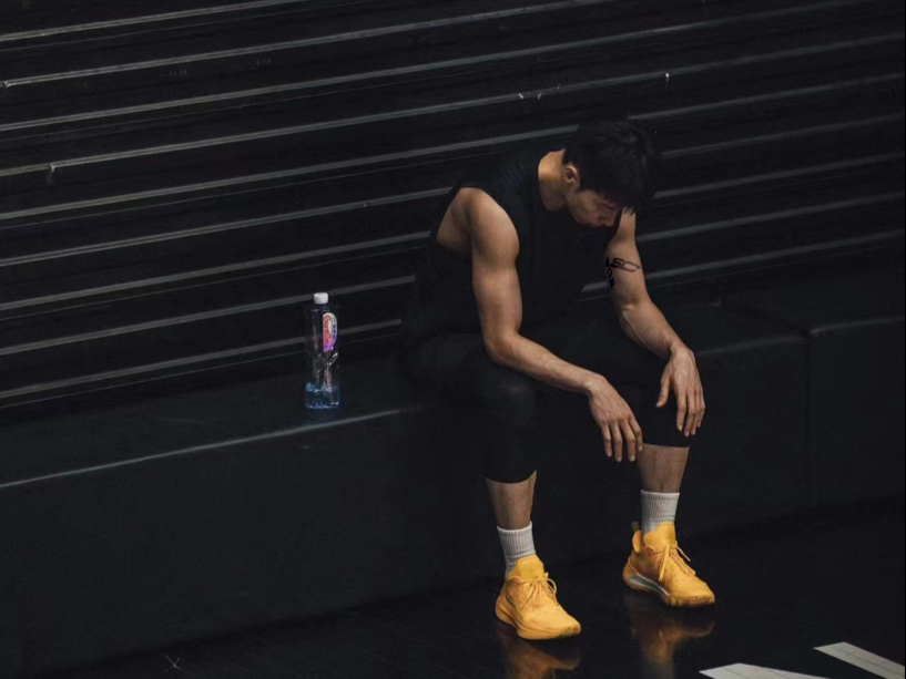 有效锻炼局部肌肉可以保护我们的关节 延长运动生涯 坚持更新 希望大家给个一键三连