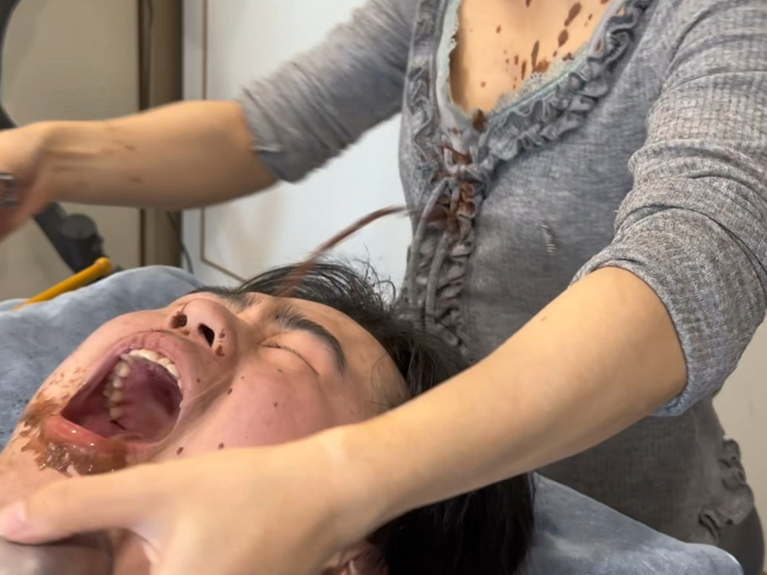 吃吃吃，都不看看姐都变成啥样了