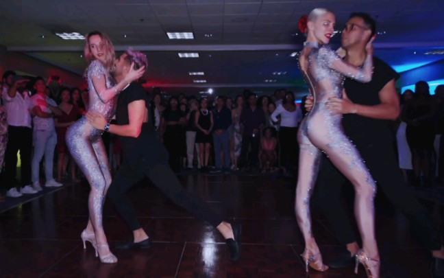 (戴耳机欣赏)Azael y Sindi + Arnaldes y Bri(Bachata)