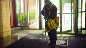 一点就到家电影介绍 24ada04349fbf8b91e65f2aae344acdb92f72c95.jpg@280w_158h_1c_100q.jpg