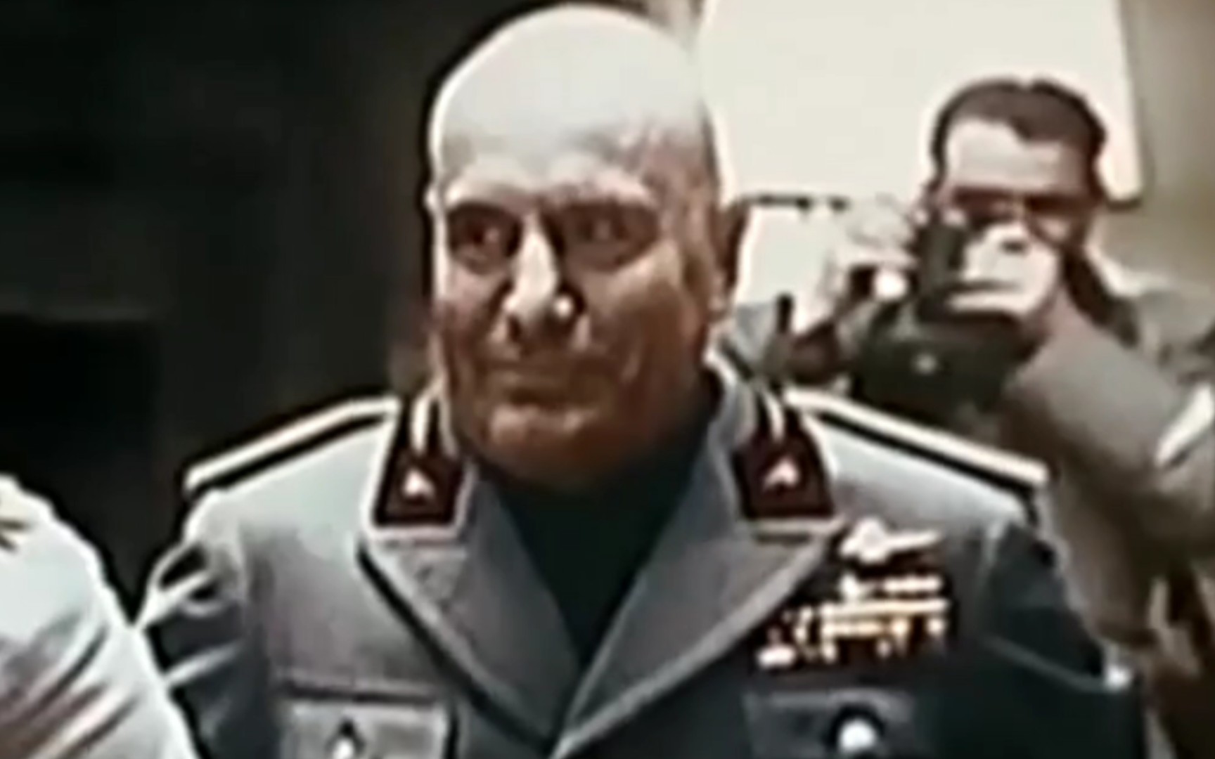 希特勒在听闻22万意军打不过3万英军时，对墨索里尼无语了