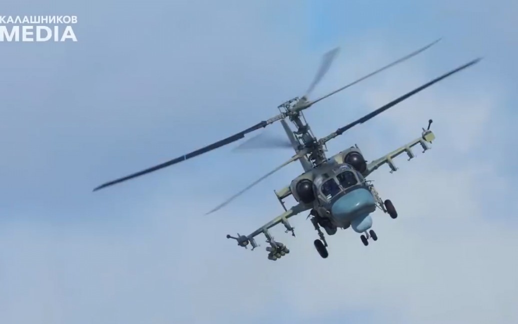 俄罗斯KA-52试射“旋风”导弹