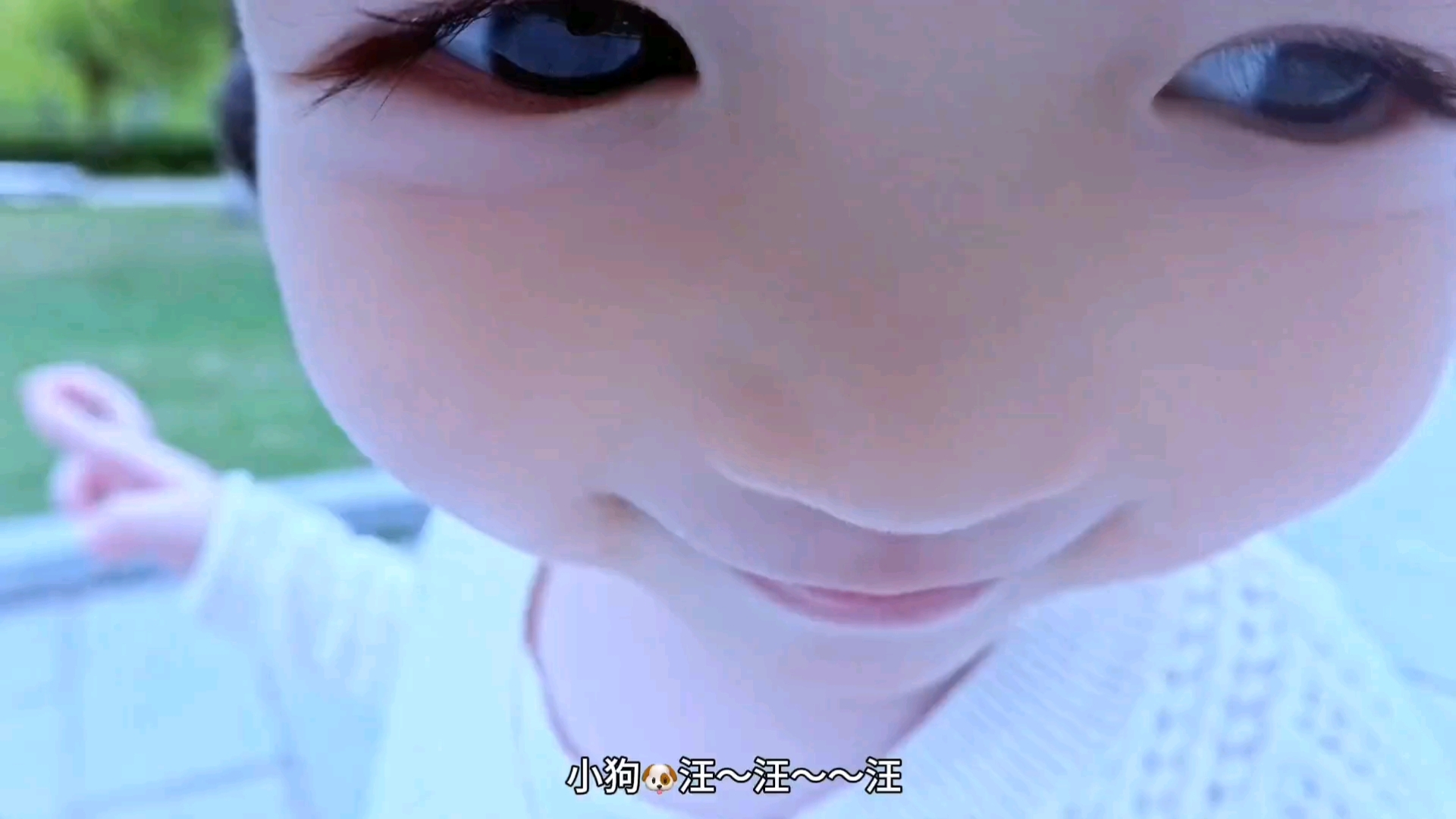 当给宝宝戴上记录仪，超卡哇伊