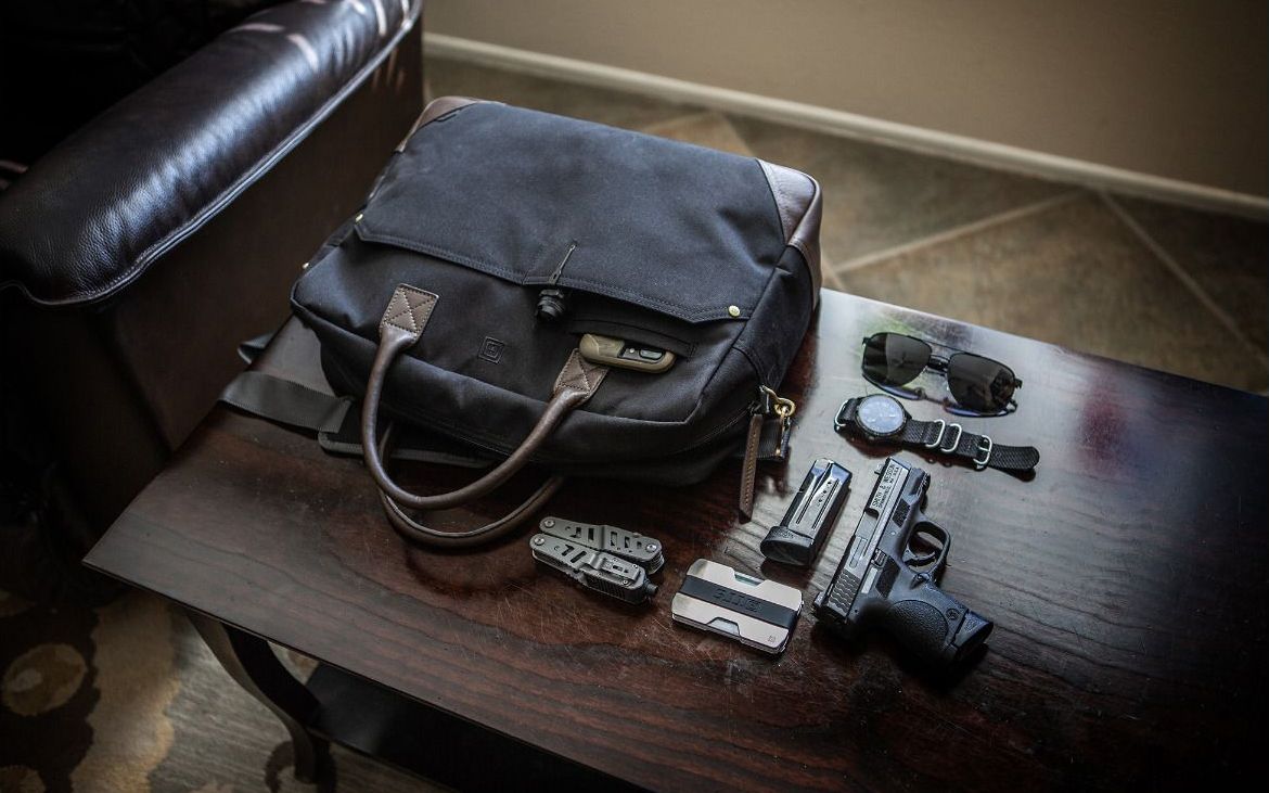 REGEAR / “不战术”的战术单肩包——5.11 Mission Ready公文包