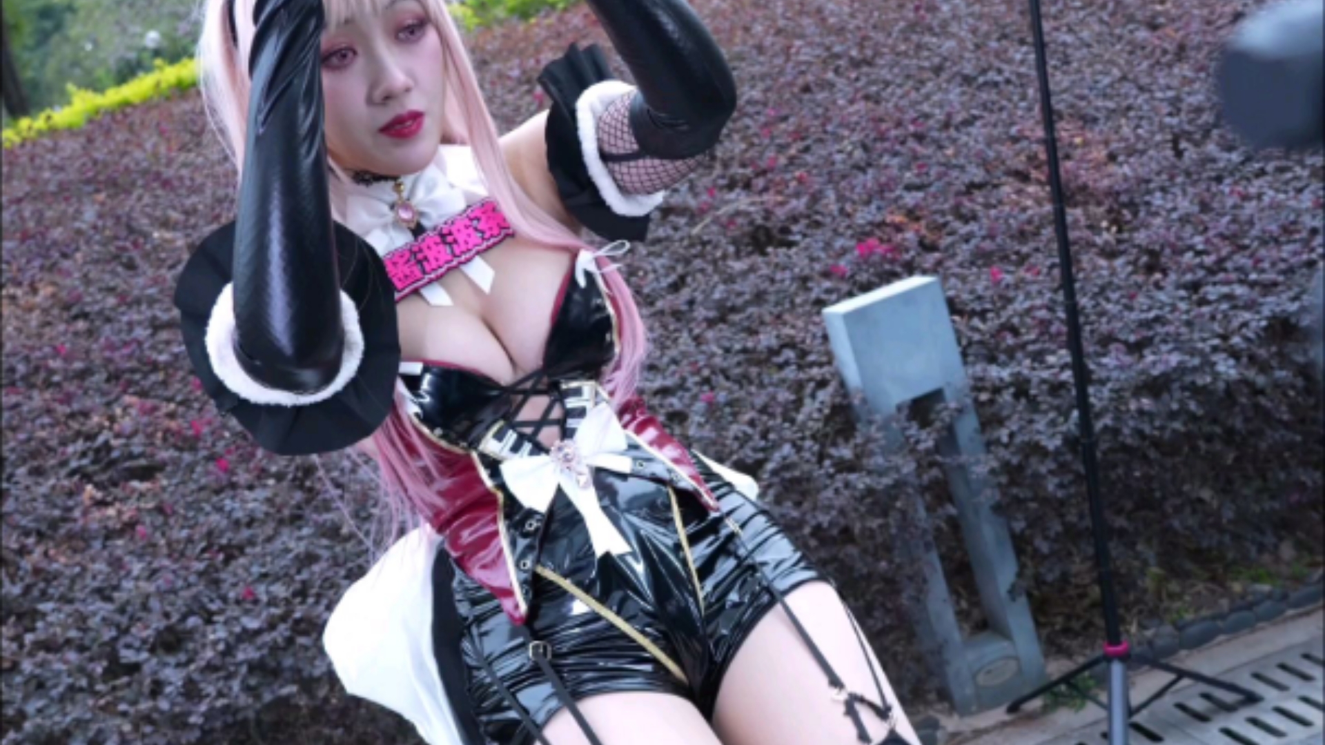 [Jam Bobo Tea: cos Kitagawa Bunny Girl] - Windy and Thunderous