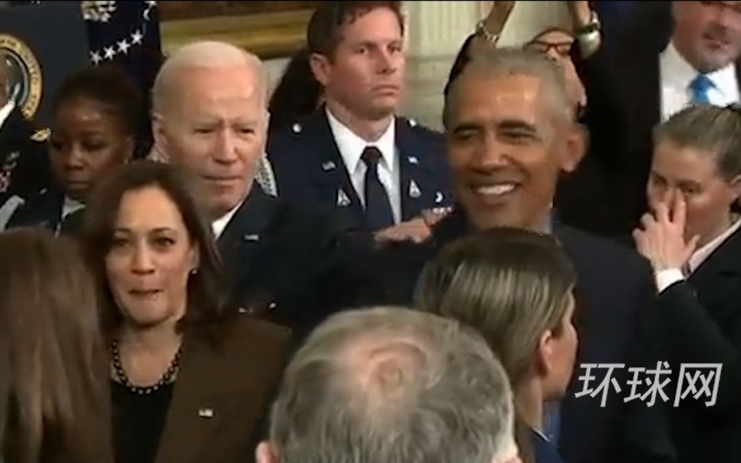 奥巴马卸任后首次回白宫，与拜登一起参加活动，奥巴马：“谢谢你，拜登副总统……”