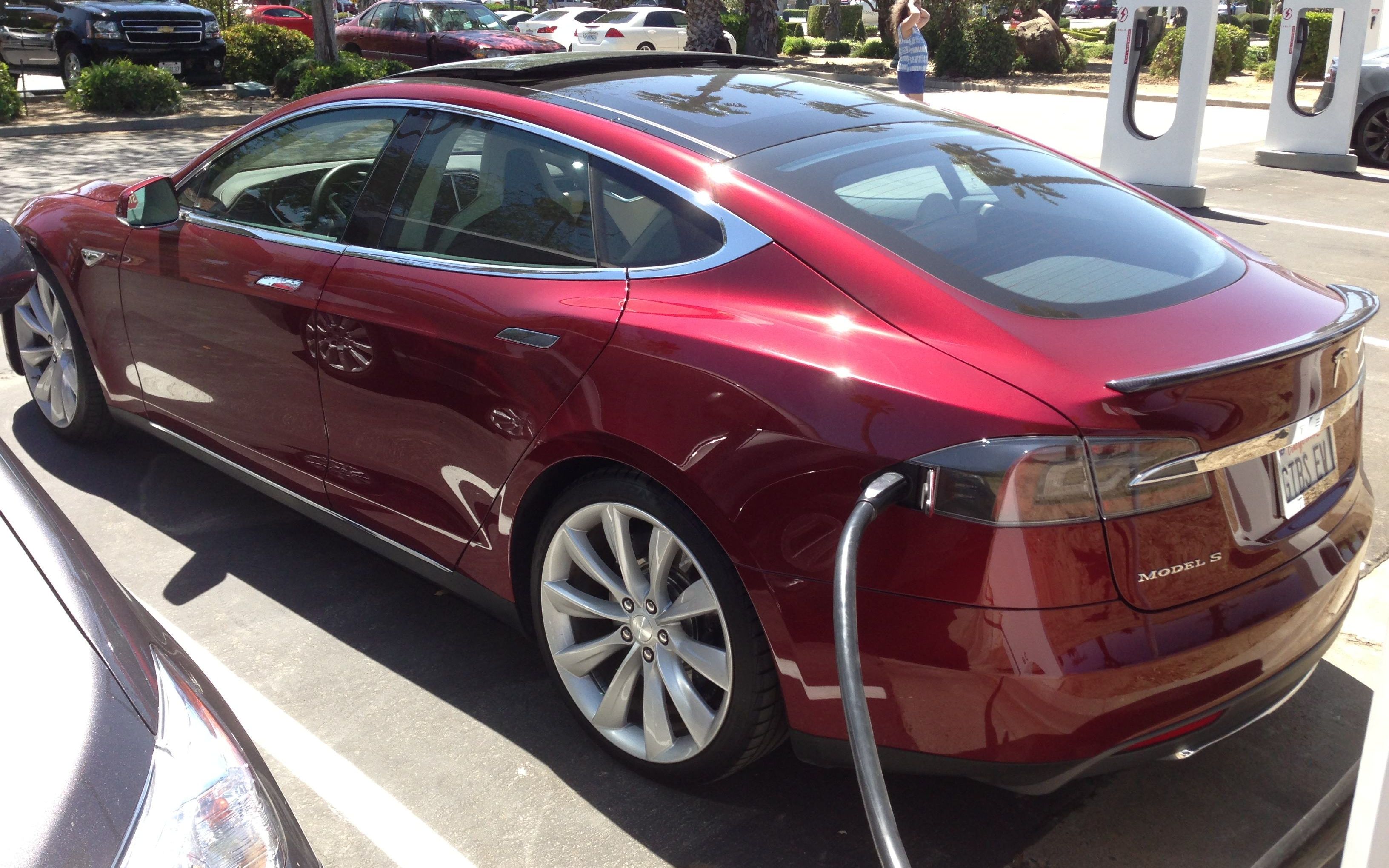 特斯拉Tesla Model S无法充电，OBC车载充电机维修—电动汽车维修
