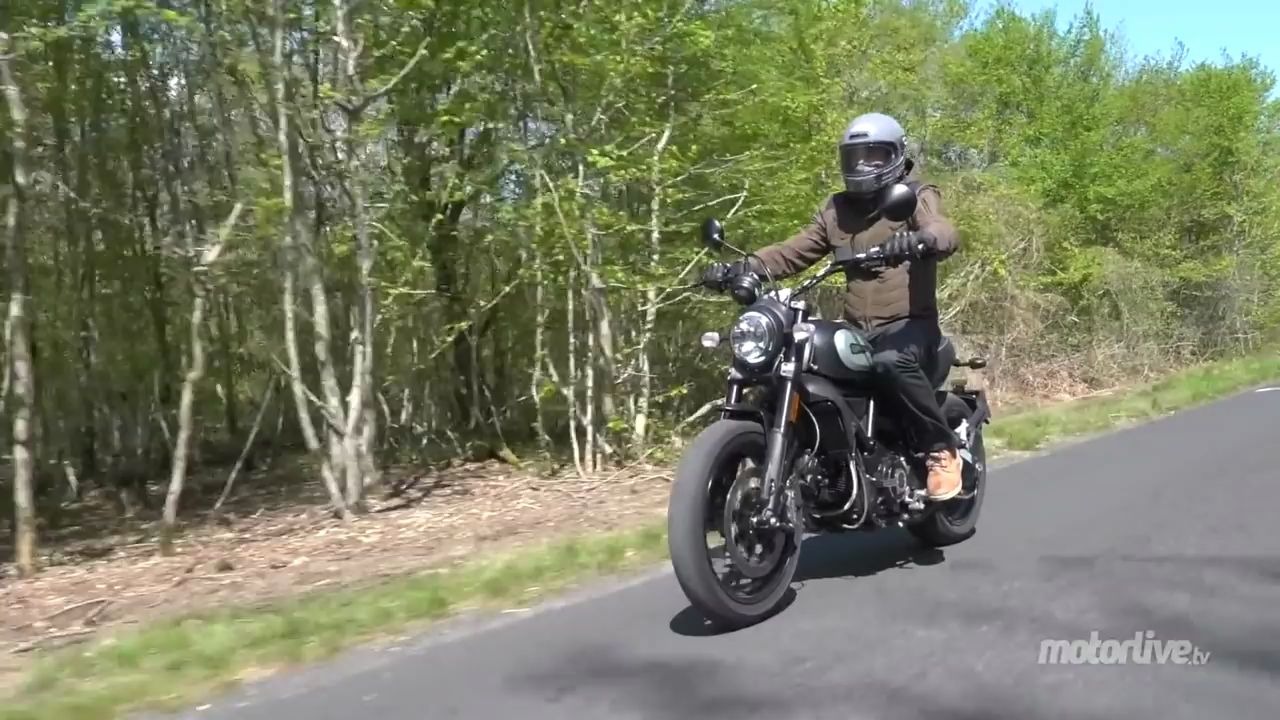 杜卡迪ducatiscrambler自游800icondark2020试车