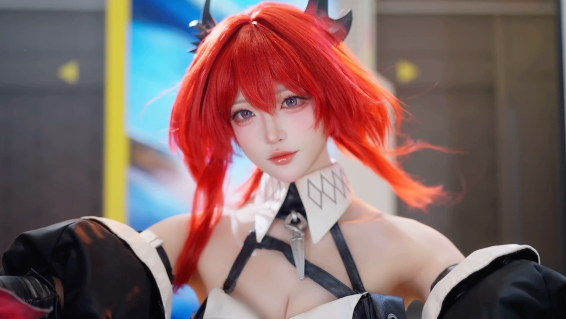 黄加红等于莱万汀