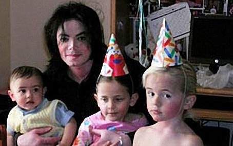 迈克尔杰克逊三个孩子