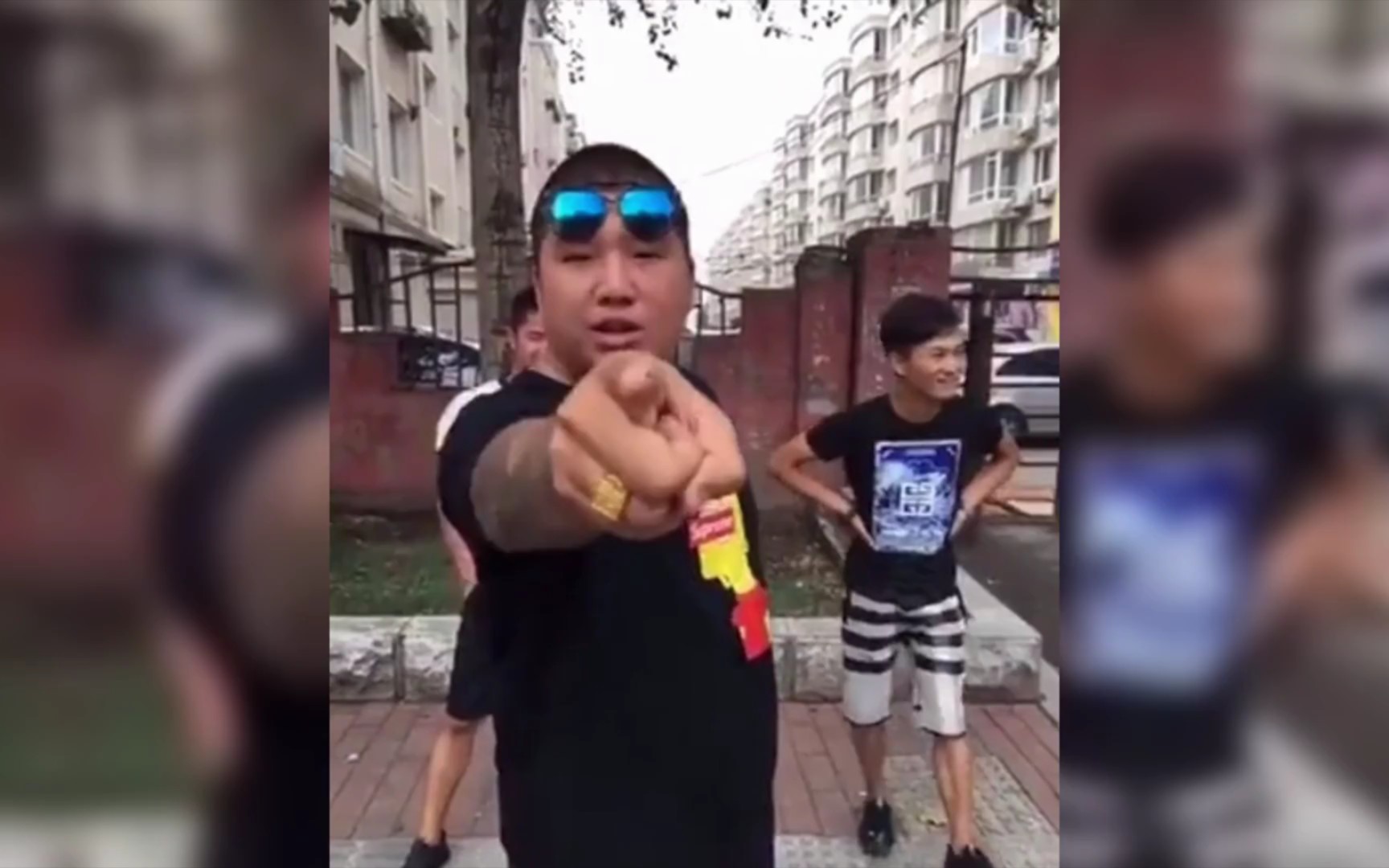 刀哥在沈阳大街宣战