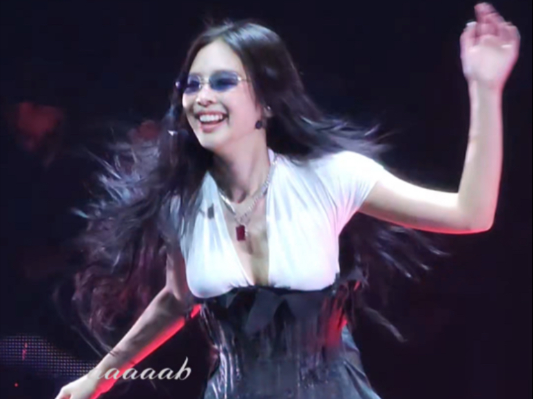 JENNIE首场个人演唱会洛杉矶场完整版