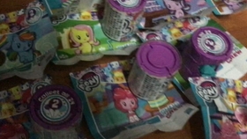 啥是开盒 2abfd77aa44cee6677132b64faf8c442491e2e57.jpg@280w_158h_1c_100q.jpg