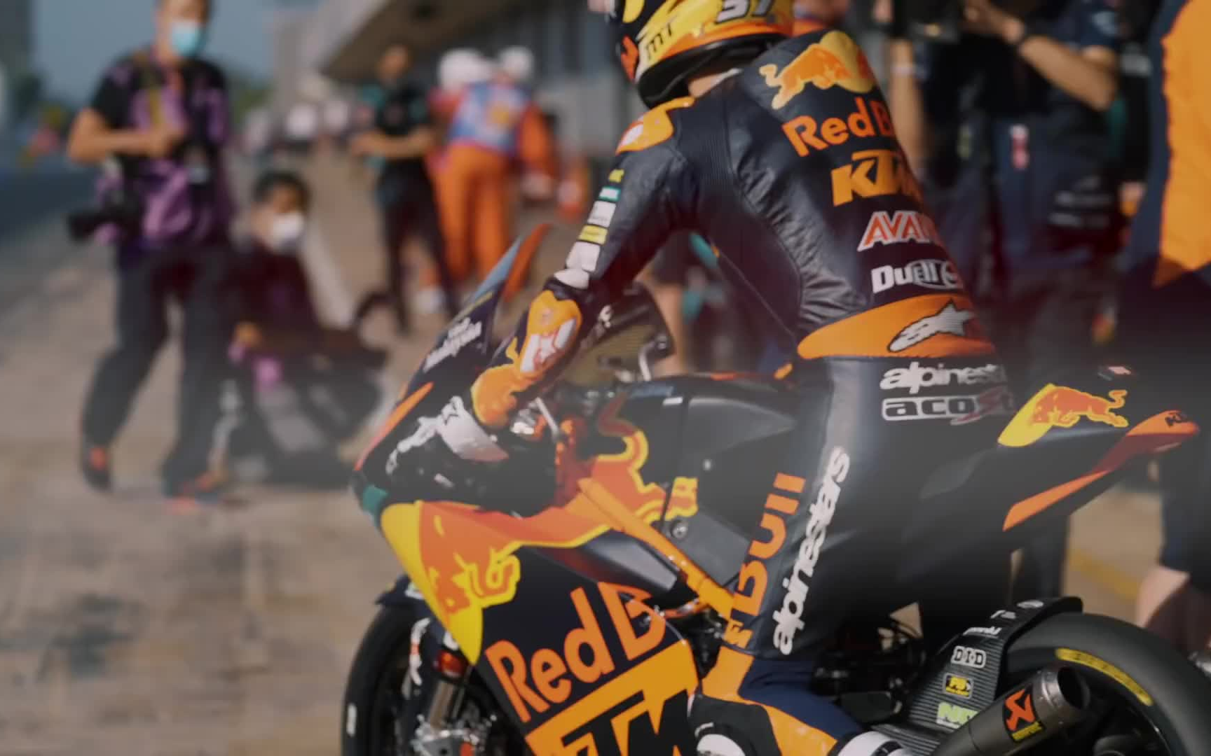 MotoGP™ / 佩德罗·阿科斯塔 加泰罗尼亚站 幕后纪录短片 37号钢牙弟 3组小神童【英文字幕/机翻字幕】车手出生于2004年5月25日