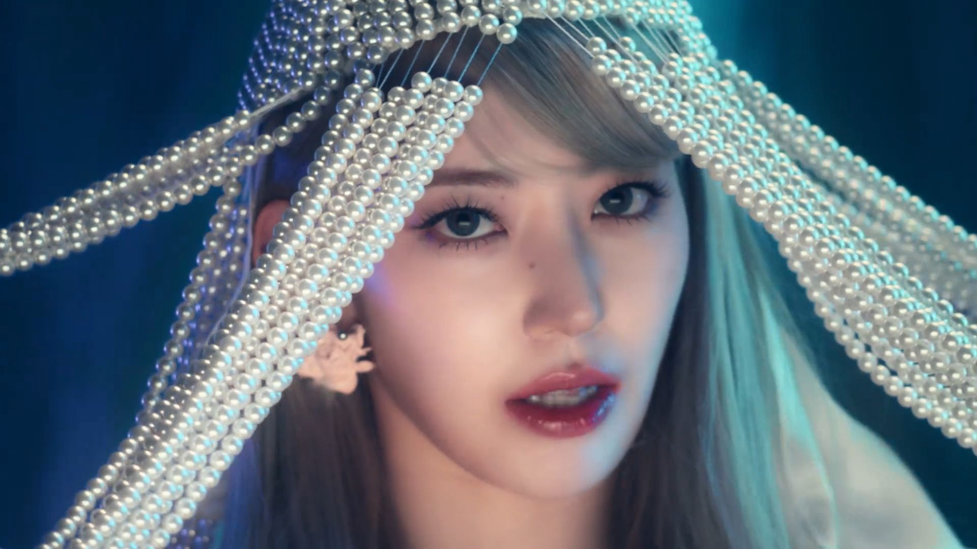 LE SSERAFIM最新回归曲EASY MV公开