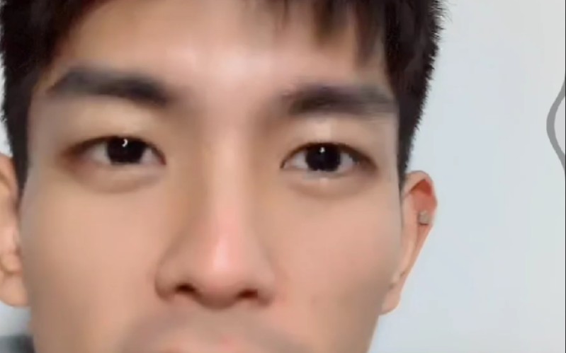 小吴过年回家枫哥不在的一天