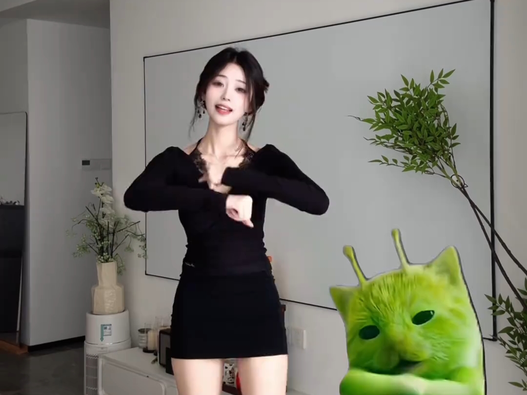 不知道 我的身材很曼妙