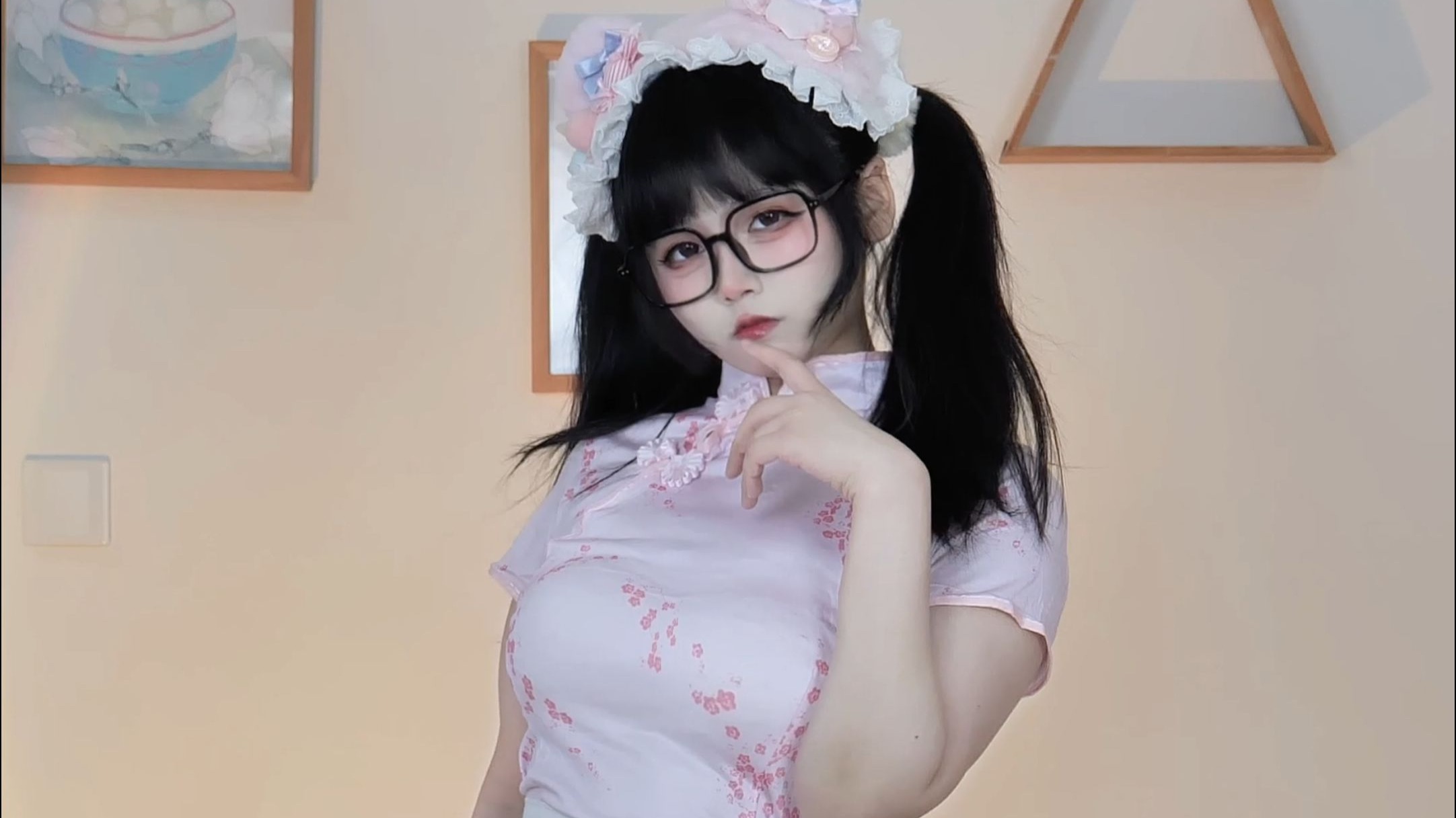 Chinese Lady Meow Meow