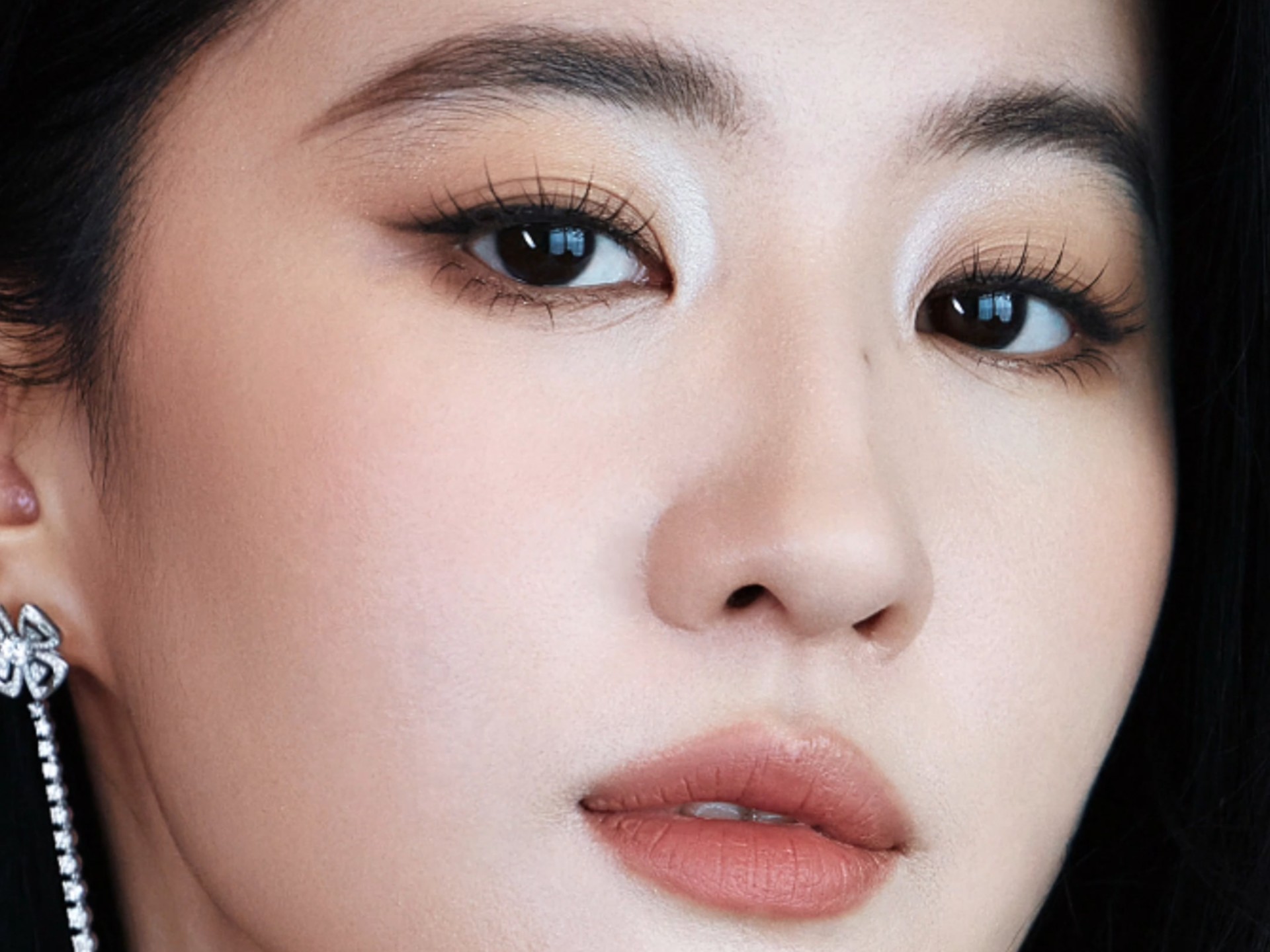 刘亦菲怼脸～，该交作业了